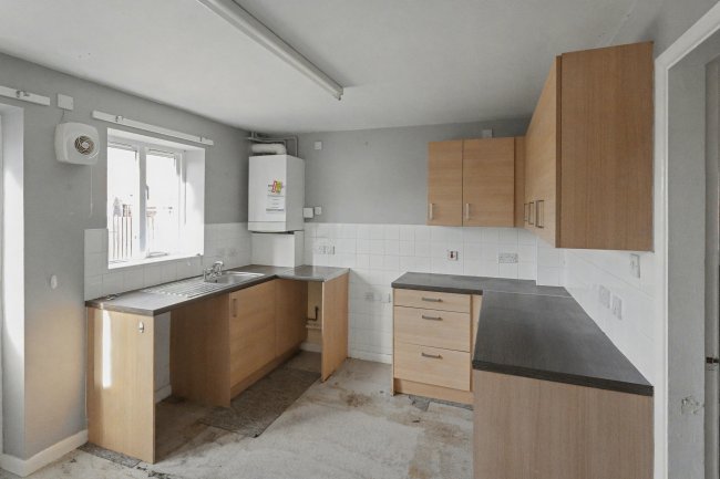 3 Epsom Road, Lincoln, Lincolnshire, LN6 0FJ 2