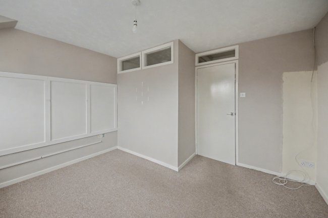 25 Symonds Green Road, Symonds Green, Stevenage, SG1 2HA 10