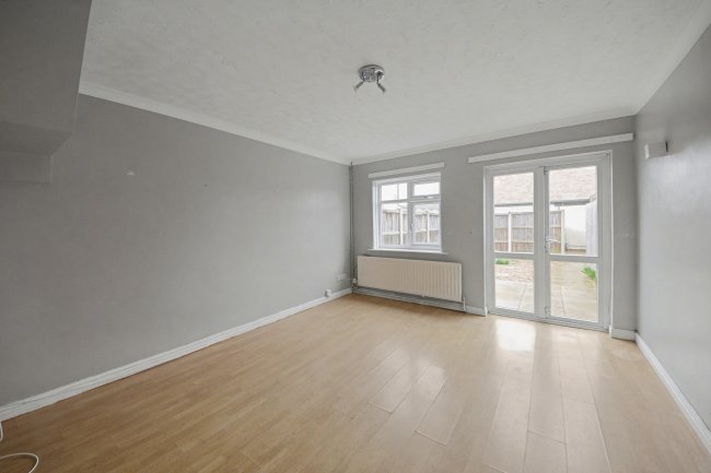 25 Symonds Green Road, Symonds Green, Stevenage, SG1 2HA 10