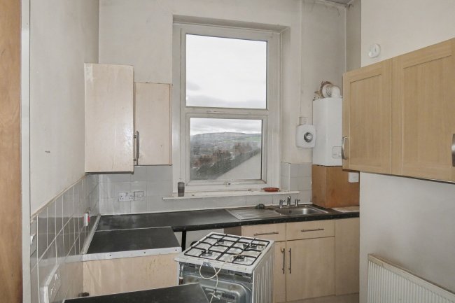 Flat B, 151 Preston New Road, Blackburn, Lancashire, BB2 6BN 5