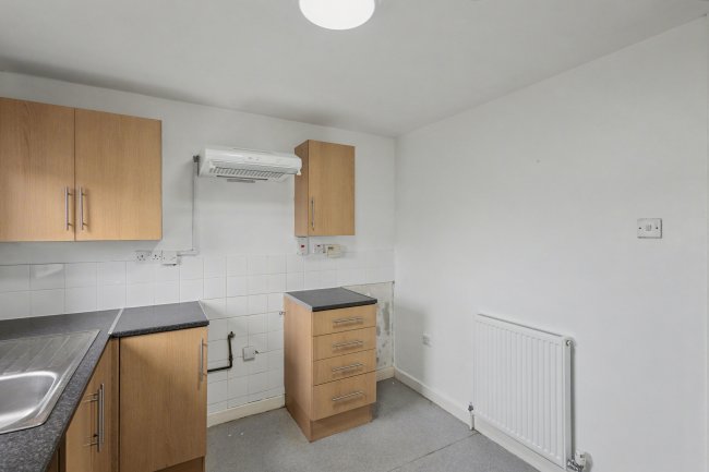 Flat 17, St Johns Court, Sholebrook Avenue, Leeds, LS7 3HD 2