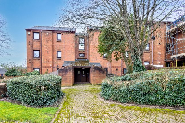 Flat 17, St Johns Court, Sholebrook Avenue, Leeds, LS7 3HD 2
