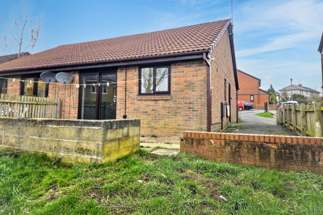 35 Marmion Avenue, Bradford, West Yorkshire, BD8 0PP 7