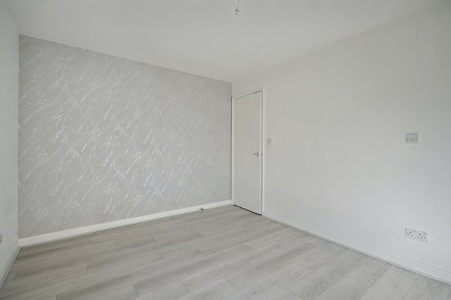20 Sandalwood Close, Mansfield, Nottinghamshire, NG18 3SL 5