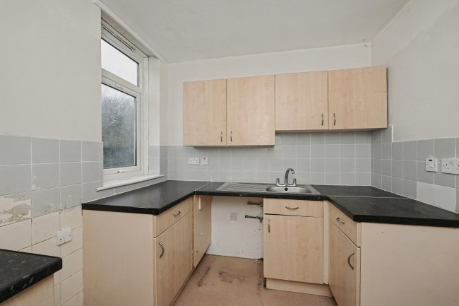 12 Halstead Close, Headcorn Drive, Canterbury, Kent, CT2 7UD 9