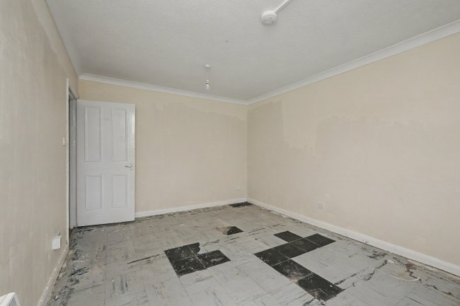 12 Halstead Close, Headcorn Drive, Canterbury, Kent, CT2 7UD 9