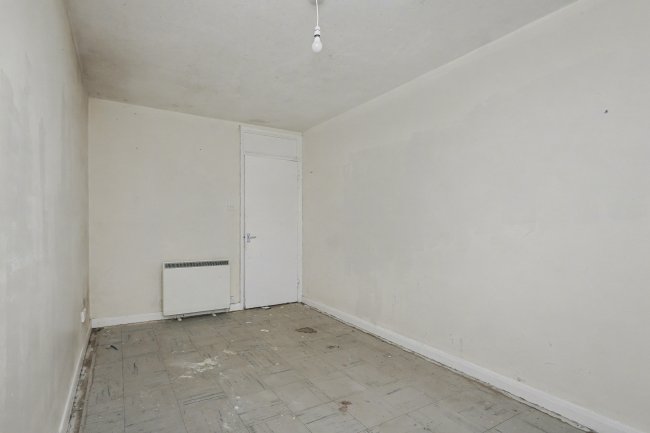 12 Halstead Close, Headcorn Drive, Canterbury, Kent, CT2 7UD 9