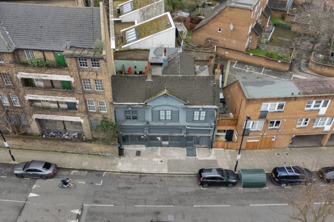 109 Roman Way, London N7 8UR 7