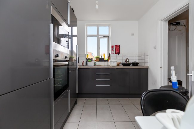 109 Roman Way, London N7 8UR 7