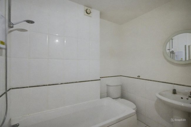 Flat 2, Bankside, Brock Lane, Maidenhead, SL6 1LP 9