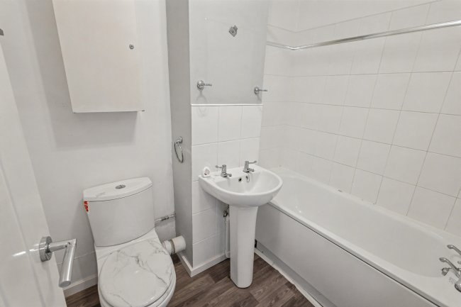 Flat 11, Mauleverer House, Horsefair, Boroughbridge, York, North Yorkshire, YO51 9AA 1