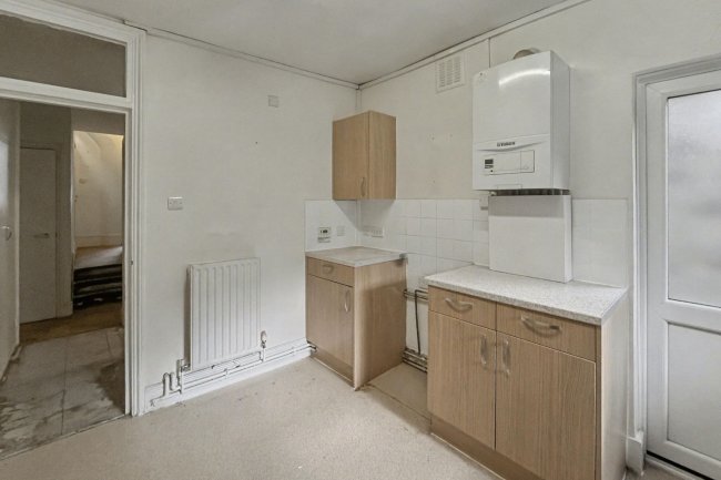 76A Lavender Sweep, London SW11 1HD 3