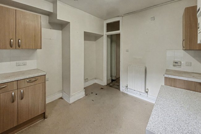 76A Lavender Sweep, London SW11 1HD 3