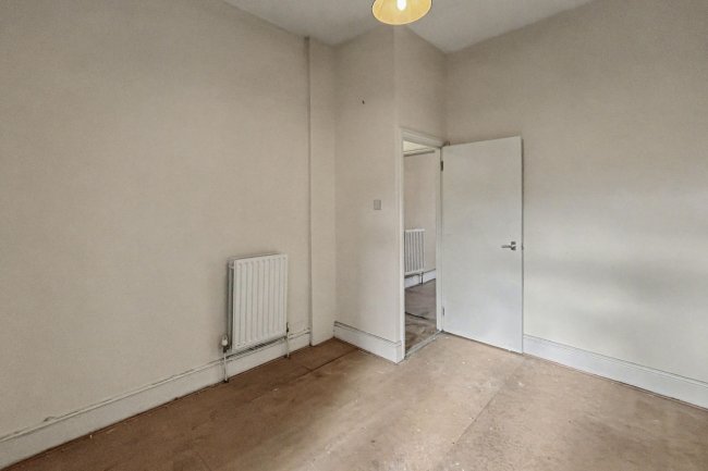 76A Lavender Sweep, London SW11 1HD 3