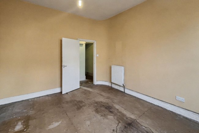 76A Lavender Sweep, London SW11 1HD 3