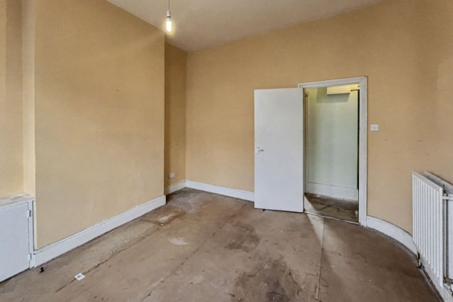 76A Lavender Sweep, London SW11 1HD 3