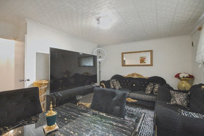 68a Woodman Street, Canning Town, London, E16 2LS 1