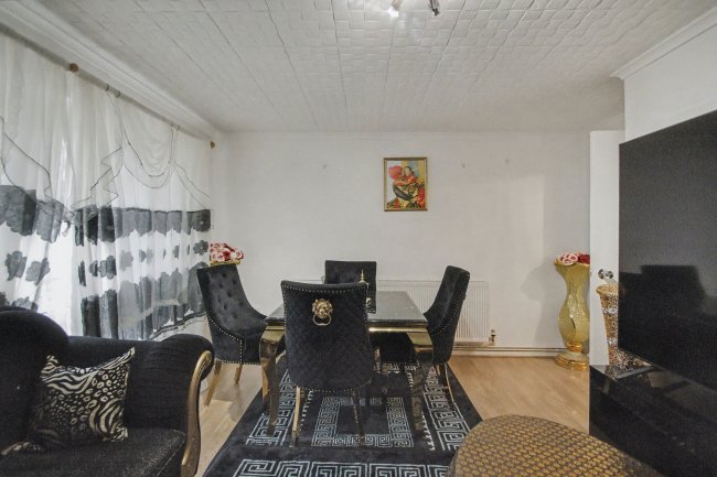 68a Woodman Street, Canning Town, London, E16 2LS 1