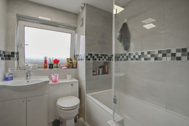 68a Woodman Street, Canning Town, London, E16 2LS 1