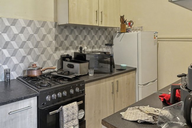 37 Carlyle Road, Birmingham B16 9BH 7