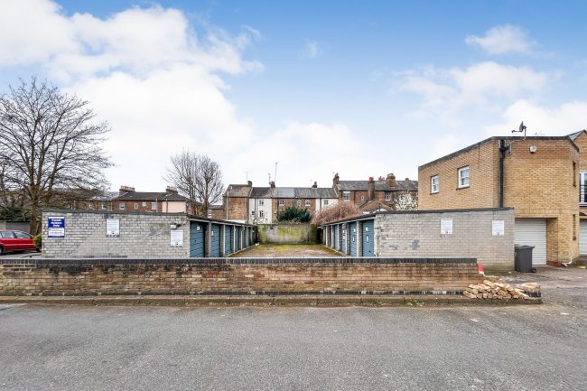 Shipley Court Garages, Wyatt Street, Maidstone, ME14 1HF 1