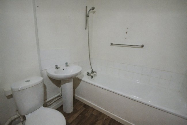 58C Bouverie Road, Hackney, London, Greater London, N16 0AJ 4