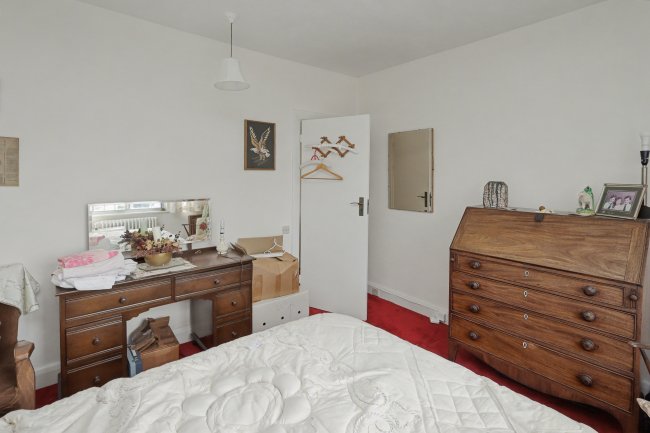 48 Clay Hill, Enfield, EN2 9AW 5