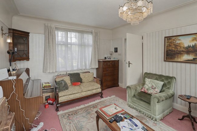 48 Clay Hill, Enfield, EN2 9AW 5