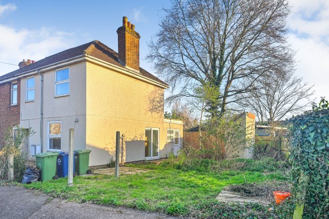 52 The Crescent, St. Neots, Cambridgeshire, PE19 1EE 9