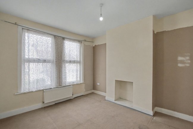64 Chesterford Road, Manor Park, London, E12 6LB 3