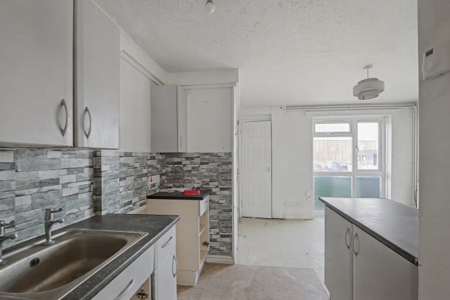 Flat 7 Gurdons, Chawton Park Road, Alton, GU34 1RF 6