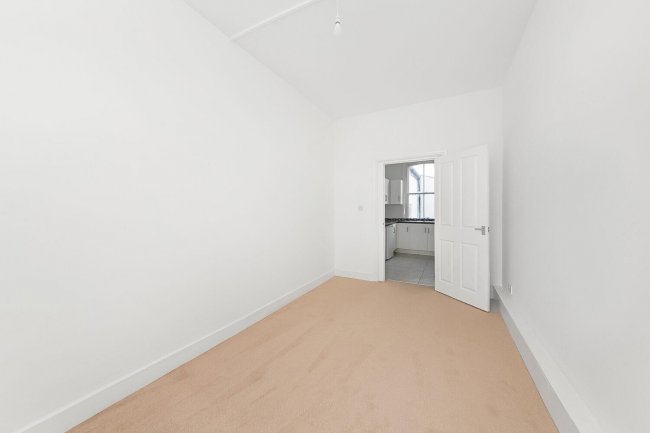 48 Norwood High Street, Norwood, London SE27 9NR 7