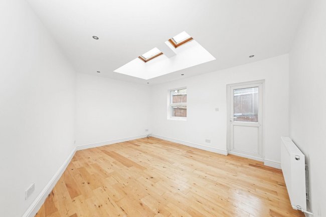 48 Norwood High Street, Norwood, London SE27 9NR 7