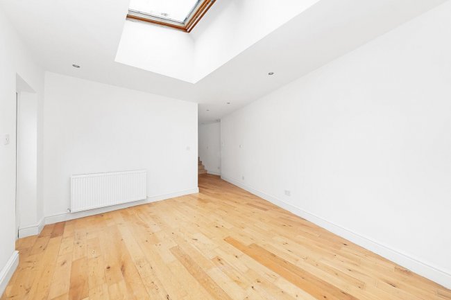 48 Norwood High Street, Norwood, London SE27 9NR 7
