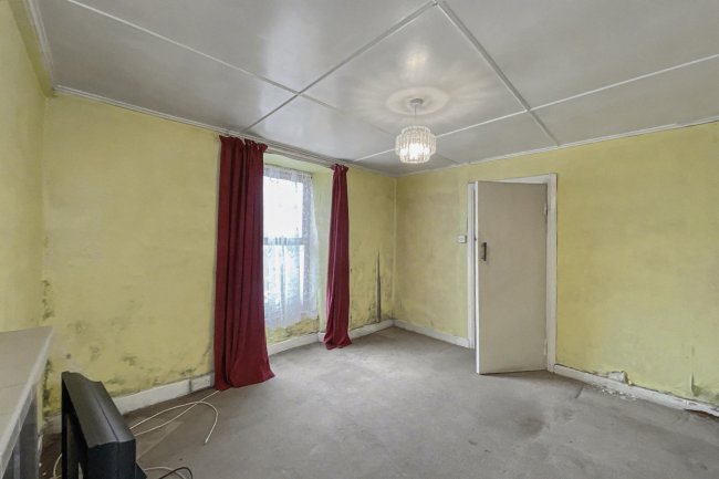 5 Fore Street, St. Dennis, St. Austell, PL26 8AF 10