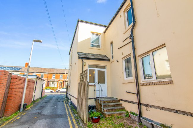Flat 1, 2 Carshalton Road, Blackpool, FY1 2NR 3
