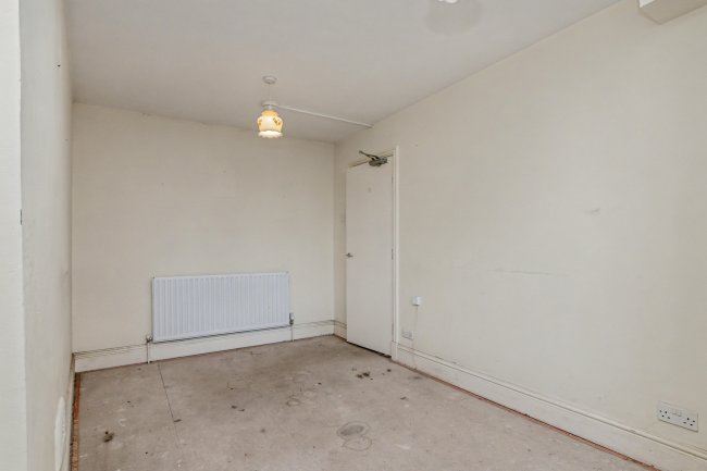 Flat 1, 2 Carshalton Road, Blackpool, FY1 2NR 3