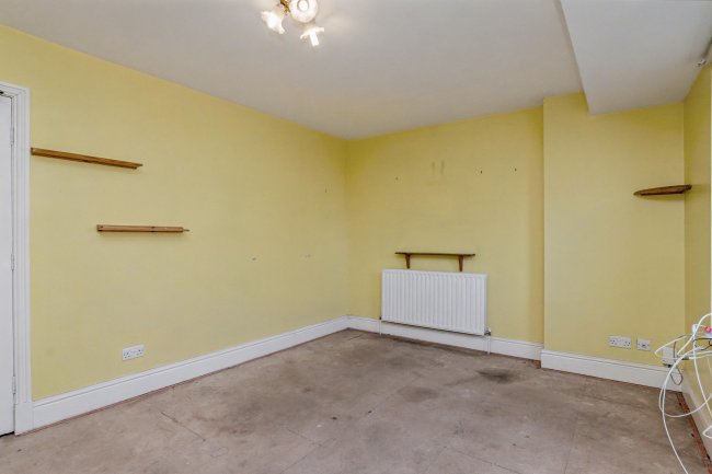 Flat 1, 2 Carshalton Road, Blackpool, FY1 2NR 3