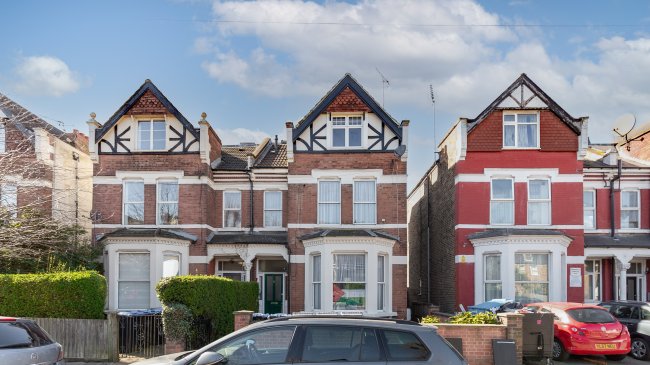 Second Floor Flat, 3 Park Road, Harlesden, London, NW10 8TB 1