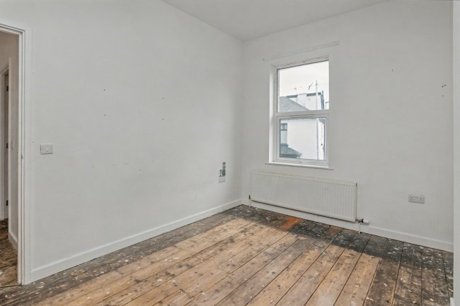 34 Eaves Street, Blackpool, Lancashire, FY1 2NH 9