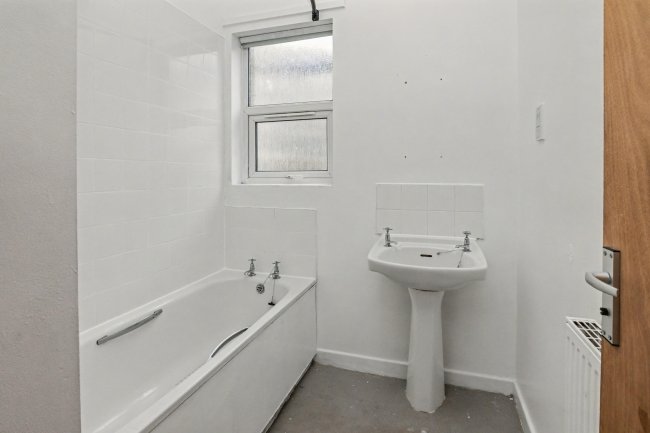 34 Eaves Street, Blackpool, Lancashire, FY1 2NH 9