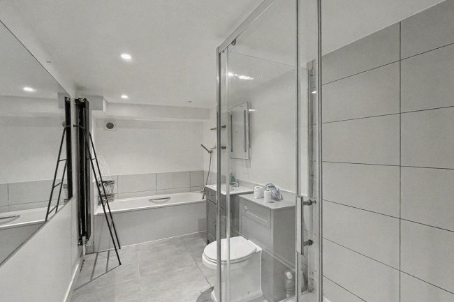 11a Oliver Avenue, South Norwood, London, SE25 6TY 4