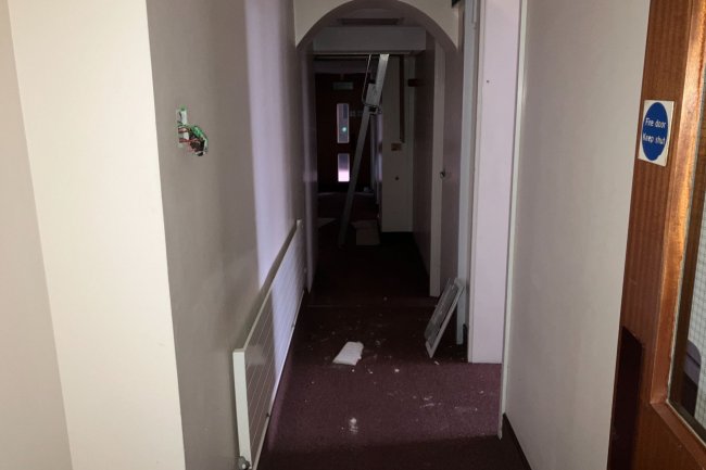 Blandford House & Blandford Cottage North, Vale Croft Woods, Shoe Lane, Farnborough, Hampshire, GU11 2HE 3