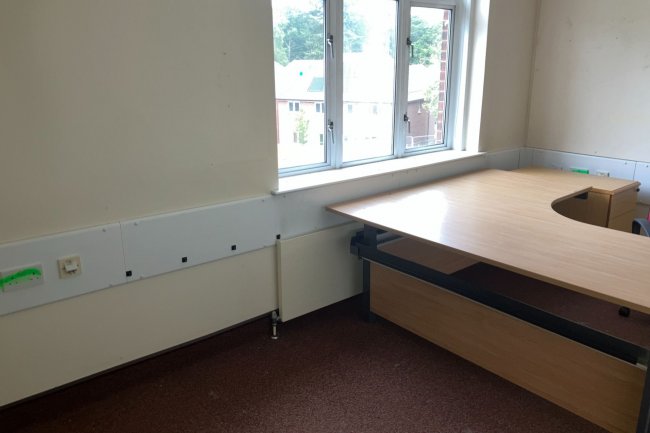 Blandford House & Blandford Cottage North, Vale Croft Woods, Shoe Lane, Farnborough, Hampshire, GU11 2HE 3