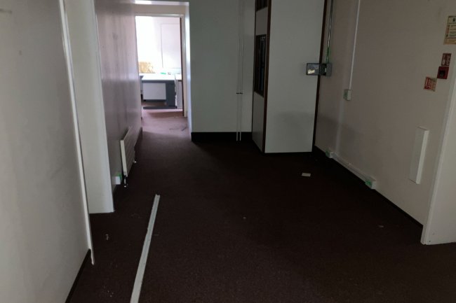 Blandford House & Blandford Cottage North, Vale Croft Woods, Shoe Lane, Farnborough, Hampshire, GU11 2HE 3