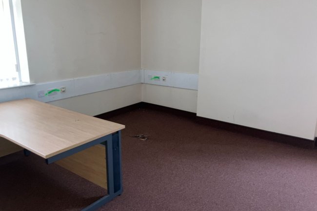 Blandford House & Blandford Cottage North, Vale Croft Woods, Shoe Lane, Farnborough, Hampshire, GU11 2HE 3