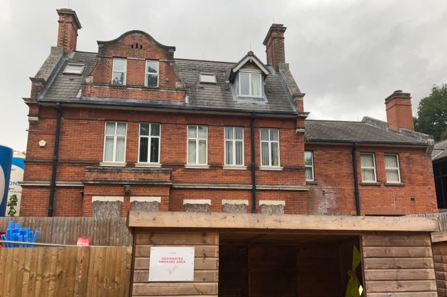 Blandford House & Blandford Cottage North, Vale Croft Woods, Shoe Lane, Farnborough, Hampshire, GU11 2HE 3