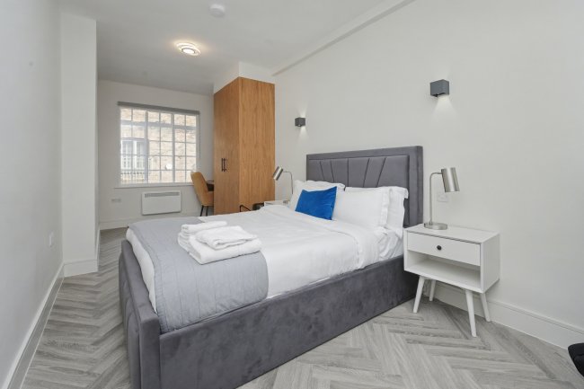12 Connaught Close, Hyde Park Estate, London W2 2AD 10