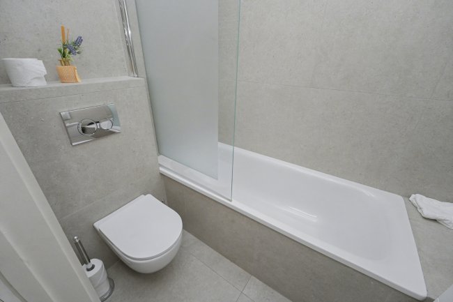 12 Connaught Close, Hyde Park Estate, London W2 2AD 10