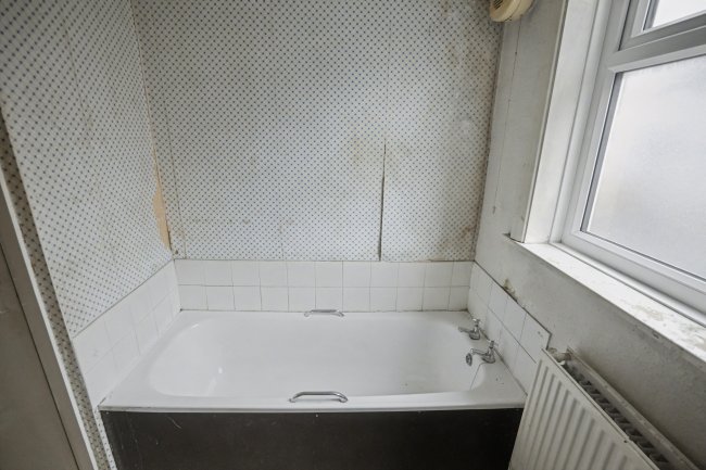 8 Bayswater Row , Leeds, West Yorkshire, LS8 5LH 5